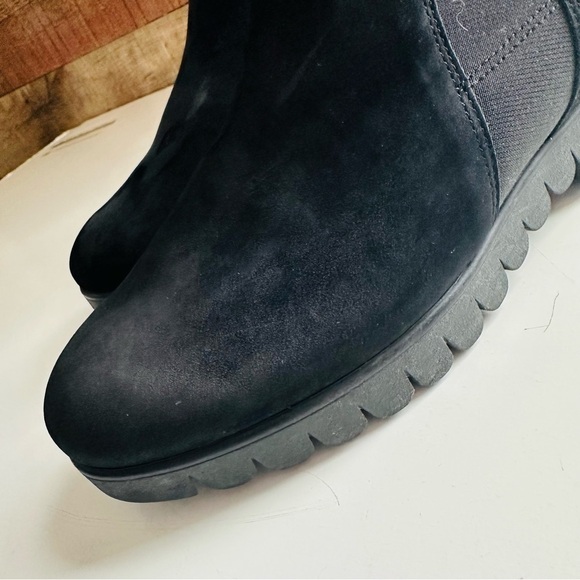 Mephisto World’s Finest Footwear Lyana Black Ankle Boots - Picture 6 of 11